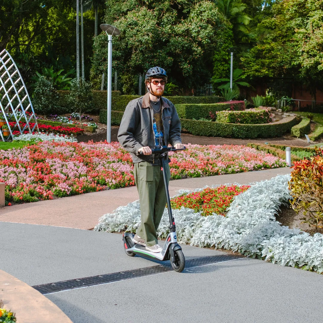 Benzina Zero V10 Foldable Electric Scooter