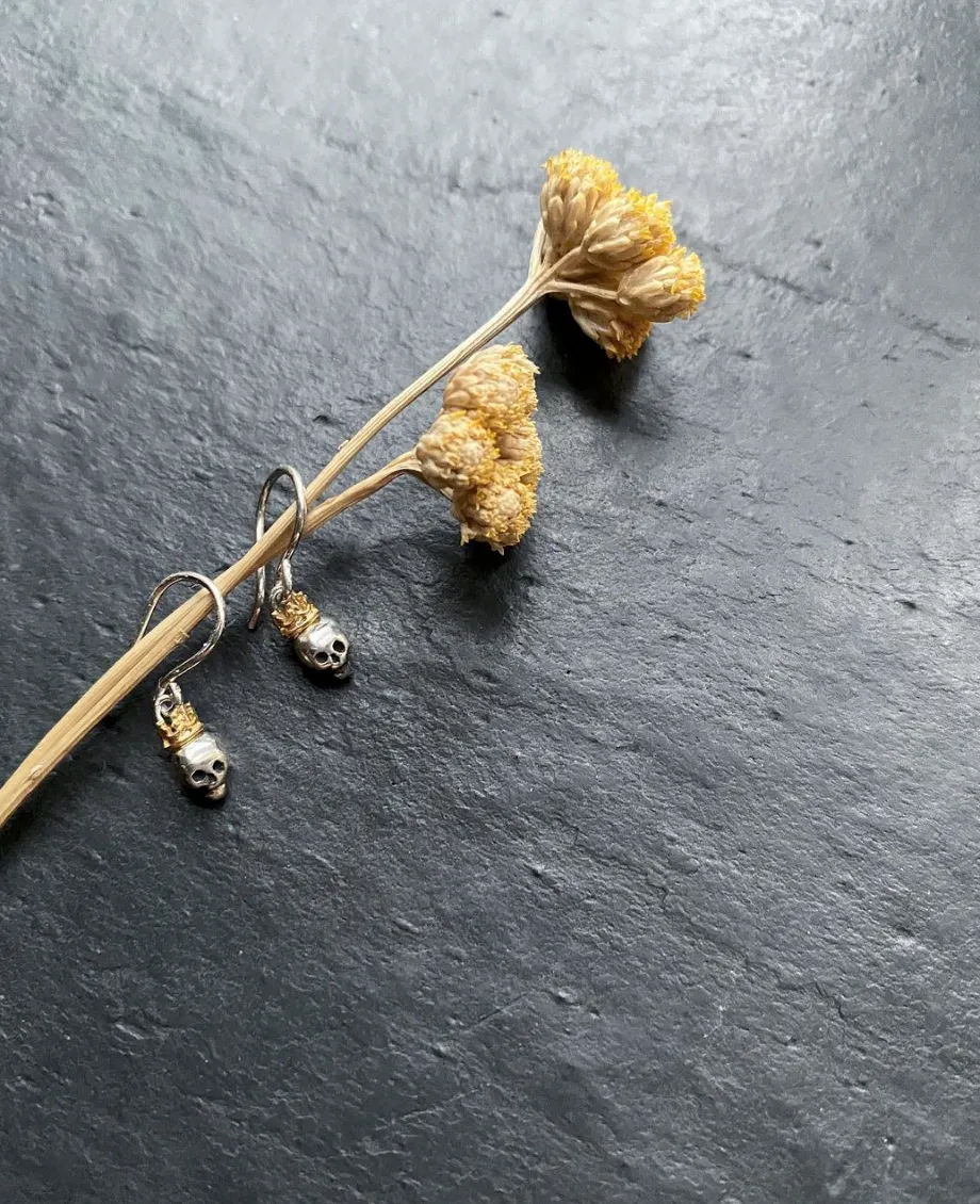 Queen Skull Earrings Gold Crown