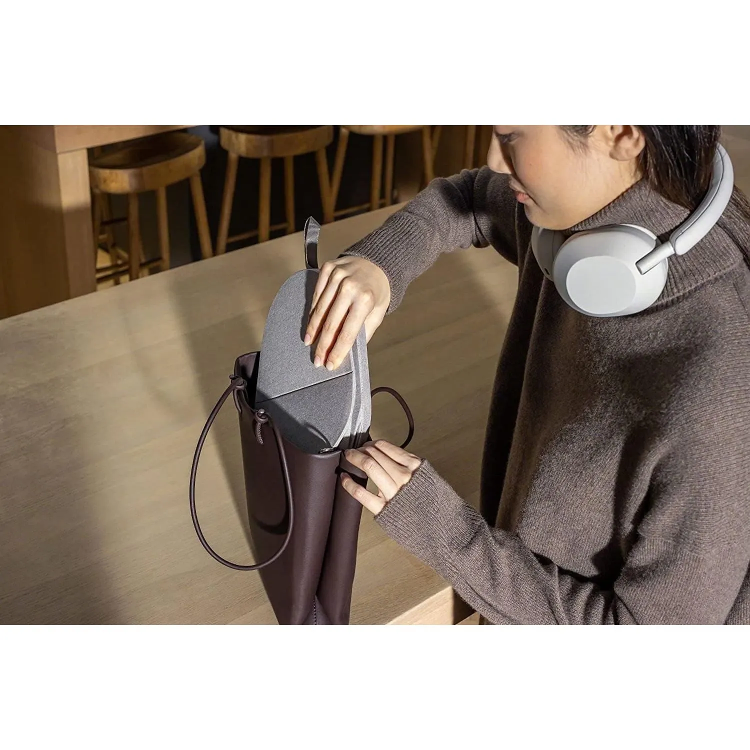 SONY WH-1000XM5 Wireless Bluetooth Noise-Cancelling Headphones - Smoky Pink